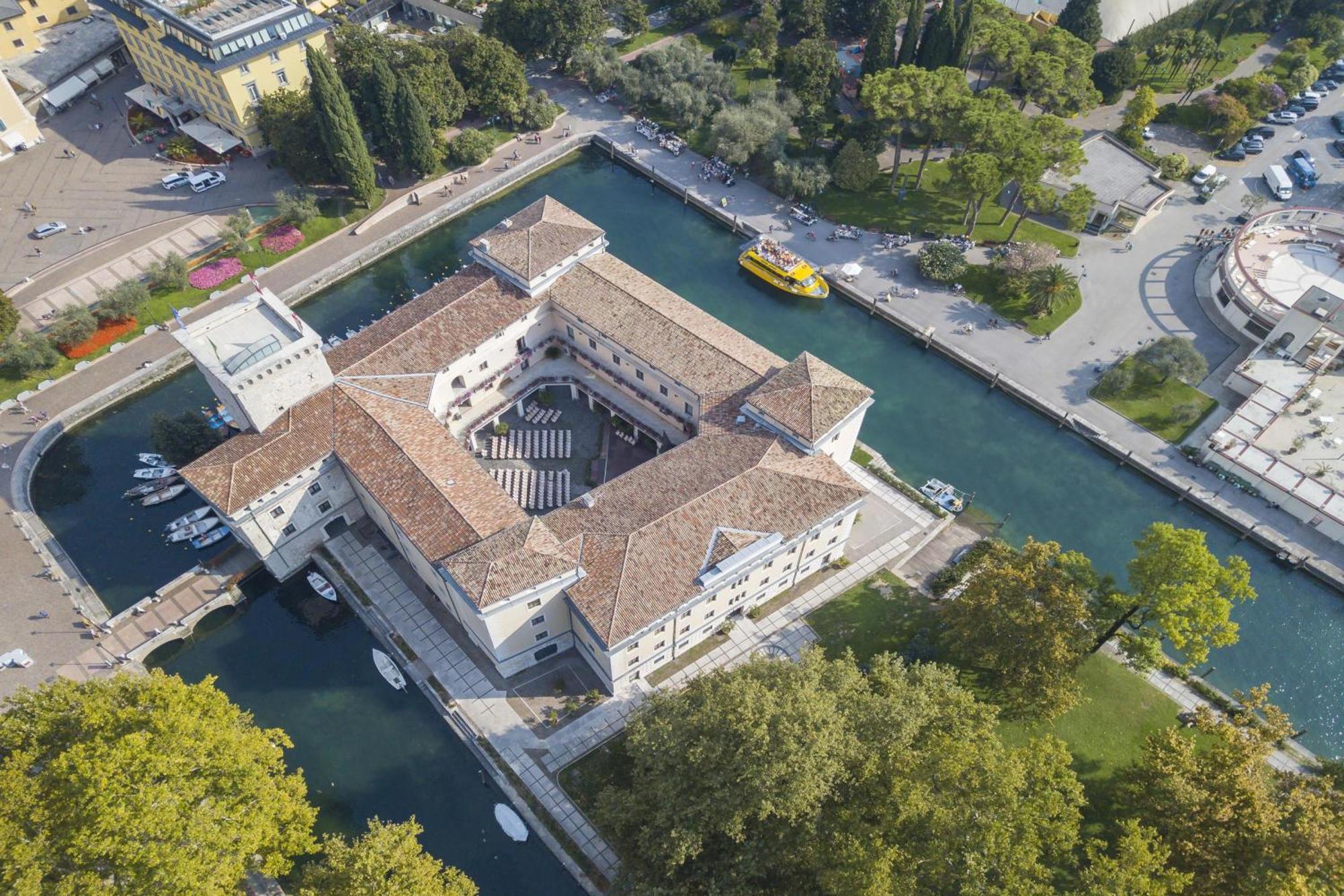 Appartamento Lara - Happy Rentals Riva del Garda Bagian luar foto